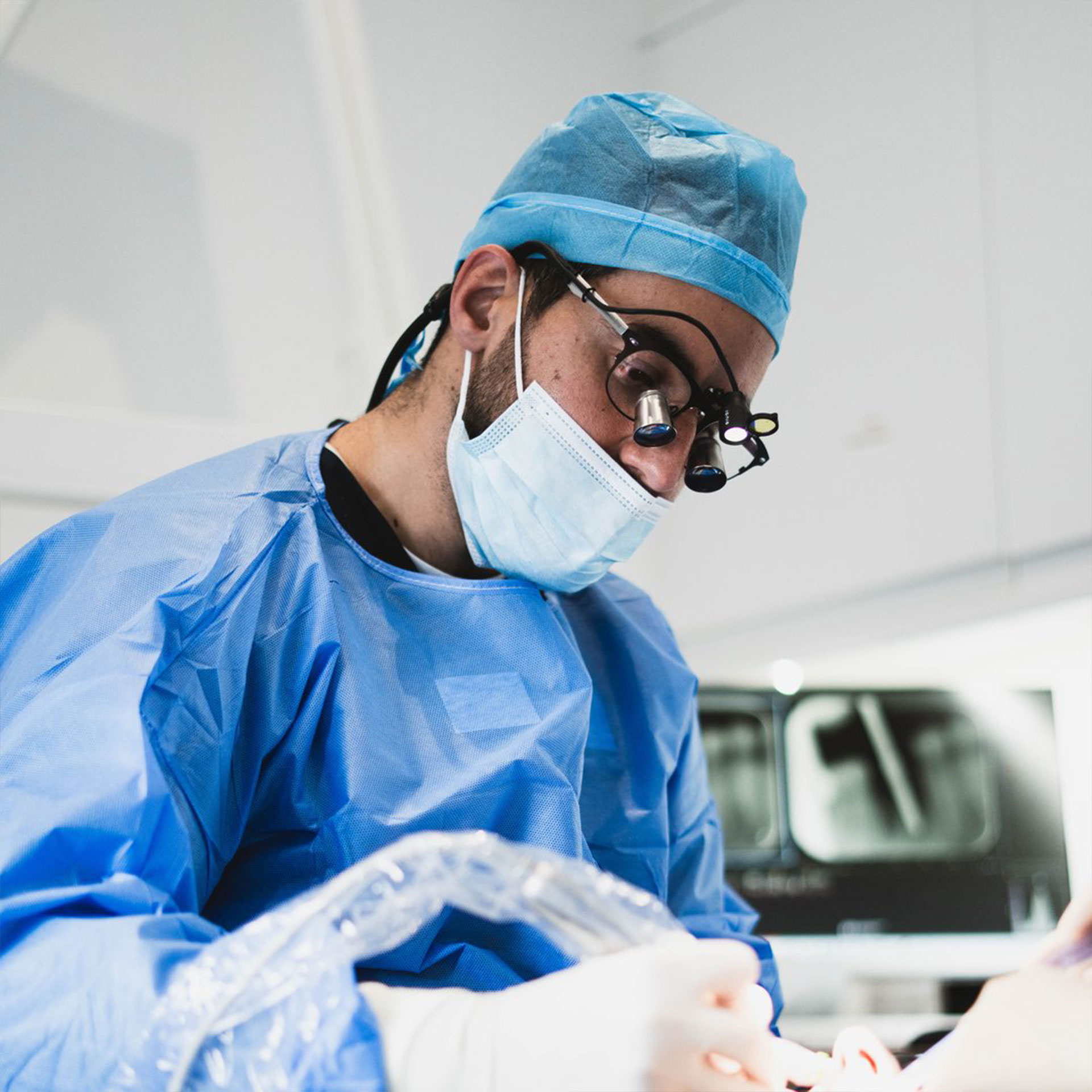 Dental-Implant-smile-rooms