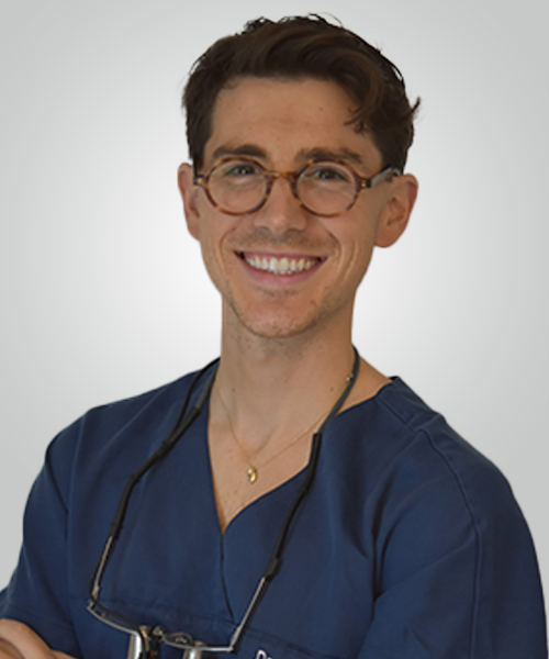 Dr-Asier-Aramburu-at-smile-rooms
