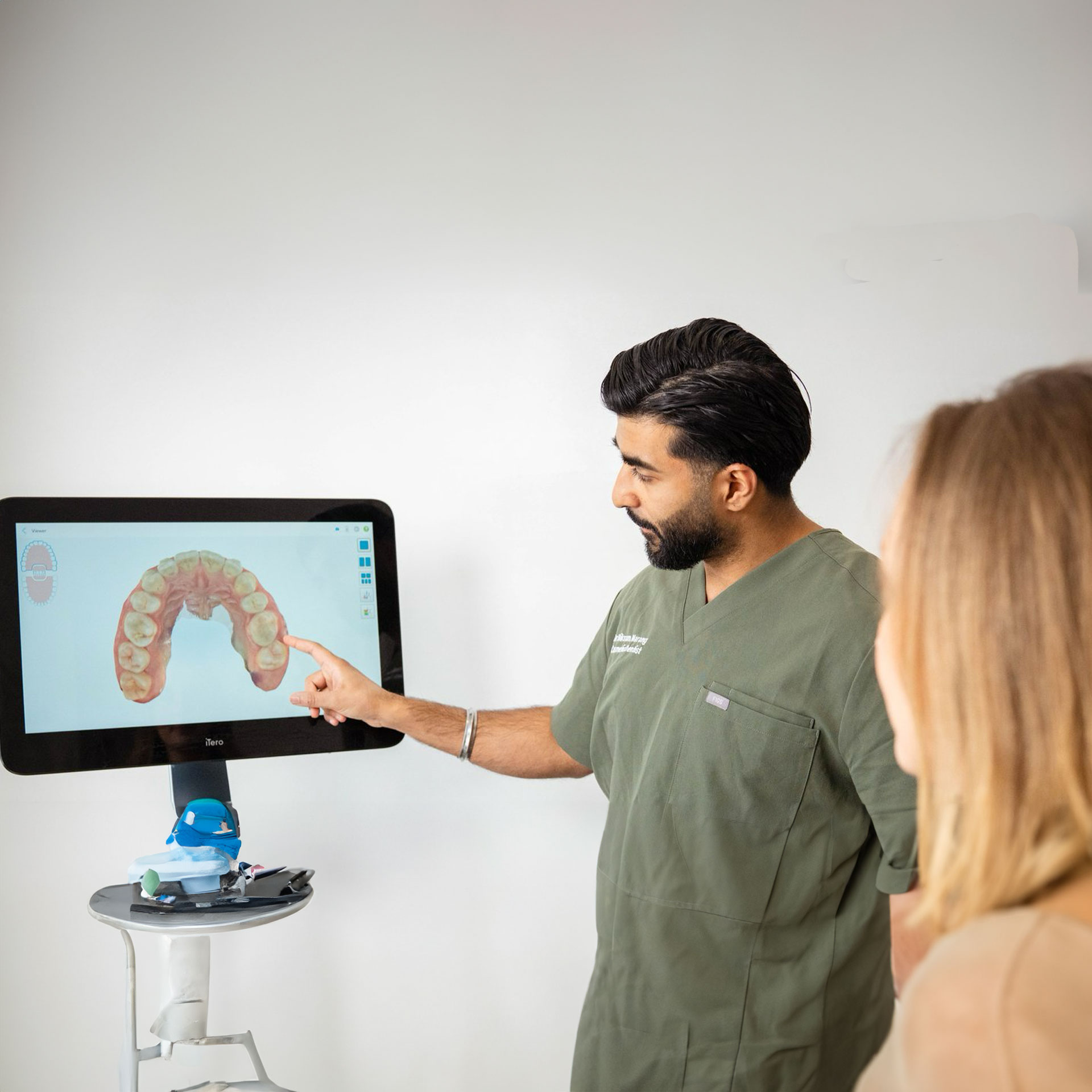 Invisalign-smile-rooms-1